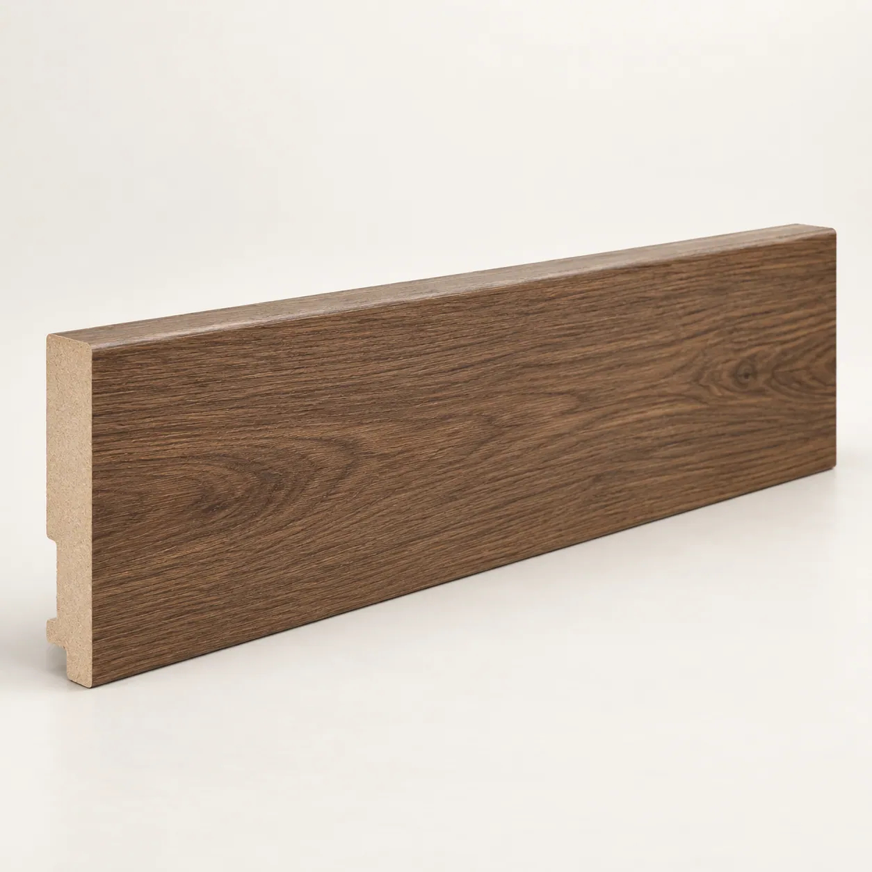 قرنیز MDF طرح گردویی ۹ سانتی‌متر
